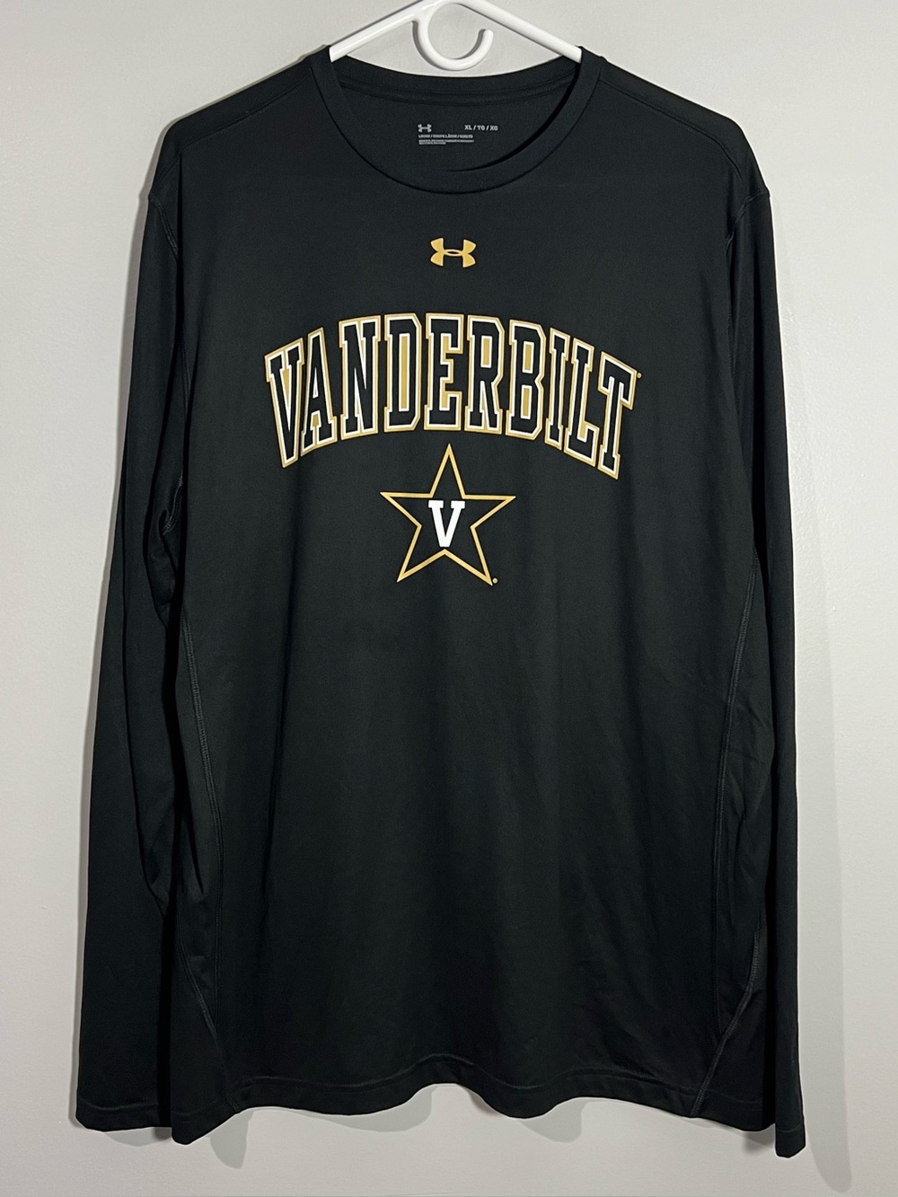 Under Armour Vanderbilt Commodores Black Yellow Long Sleeve T-Shirt Mens XL